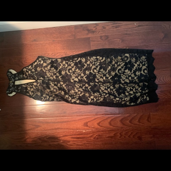 Windsor - Picture 2 of 3